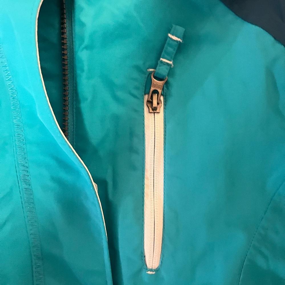 Snow Jacket! - Picture 7 of 9